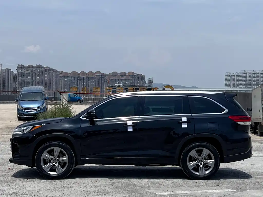 Toyota Highlander 2020