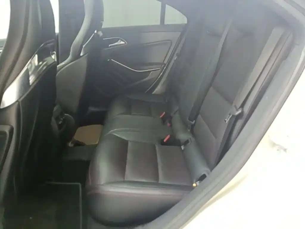 Mercedes-Benz CLA AMG 2018 — фото 17