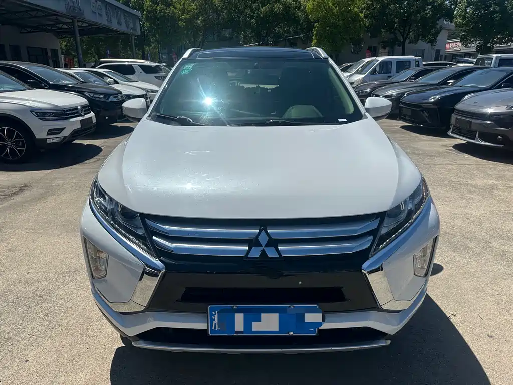 Mitsubishi Eclipse Cross 2020 — фото 2