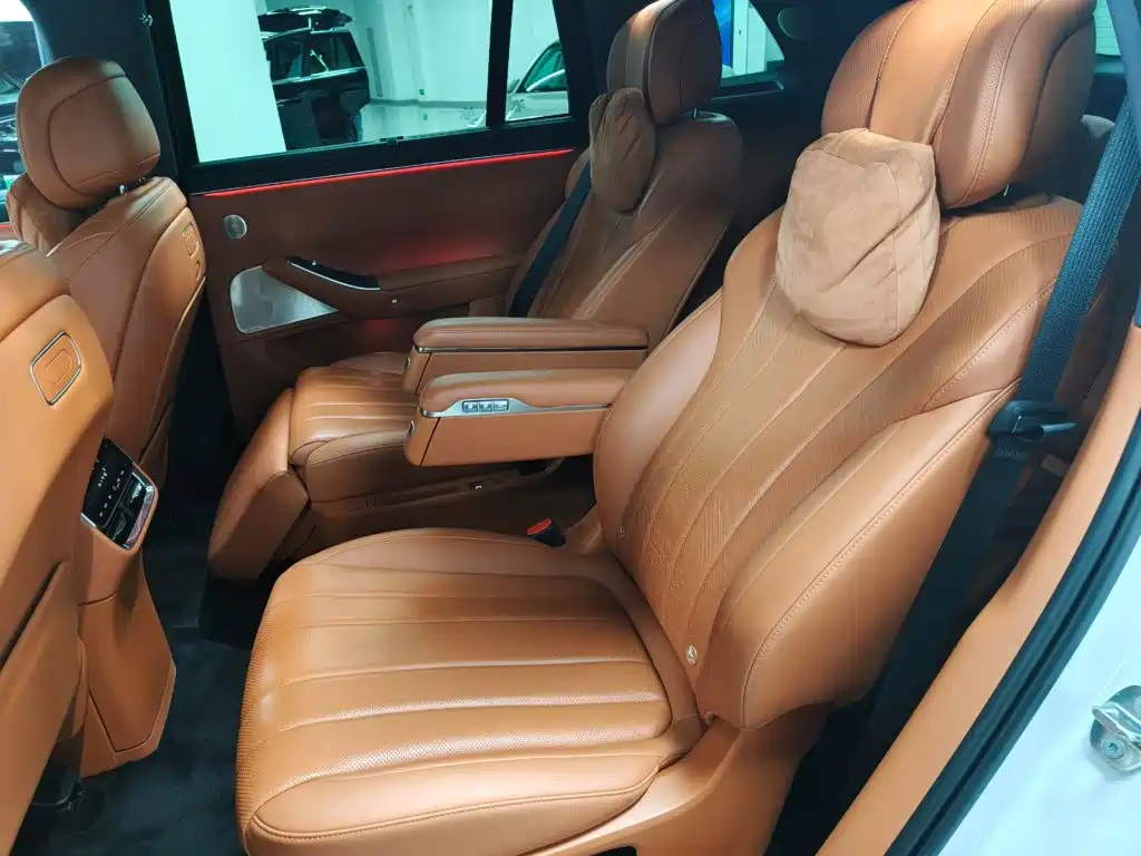 AITO M7 2025 — фото 11