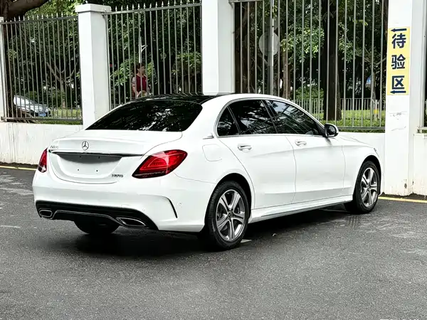 Mercedes-Benz C-Class 2020