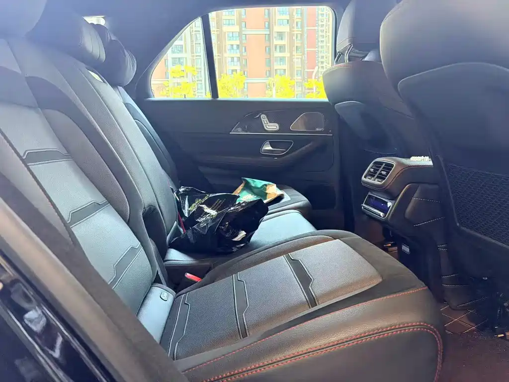 Mercedes-Benz GLE AMG 2025 — фото 4