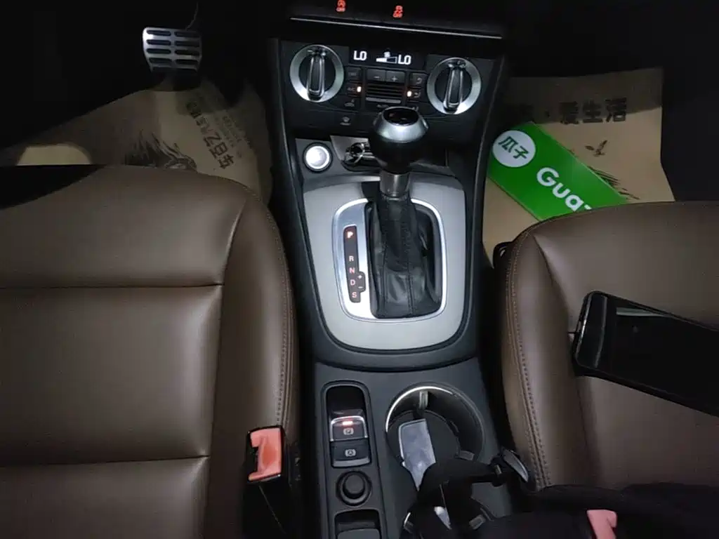 Audi Q3 2015 — фото 14