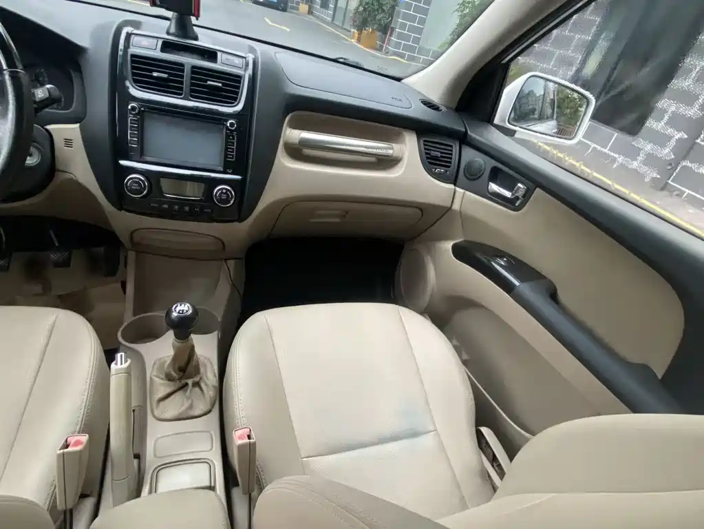 Kia Sportage 2011 — фото 17