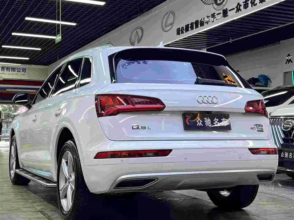 Audi Q5L 2019 — фото 9