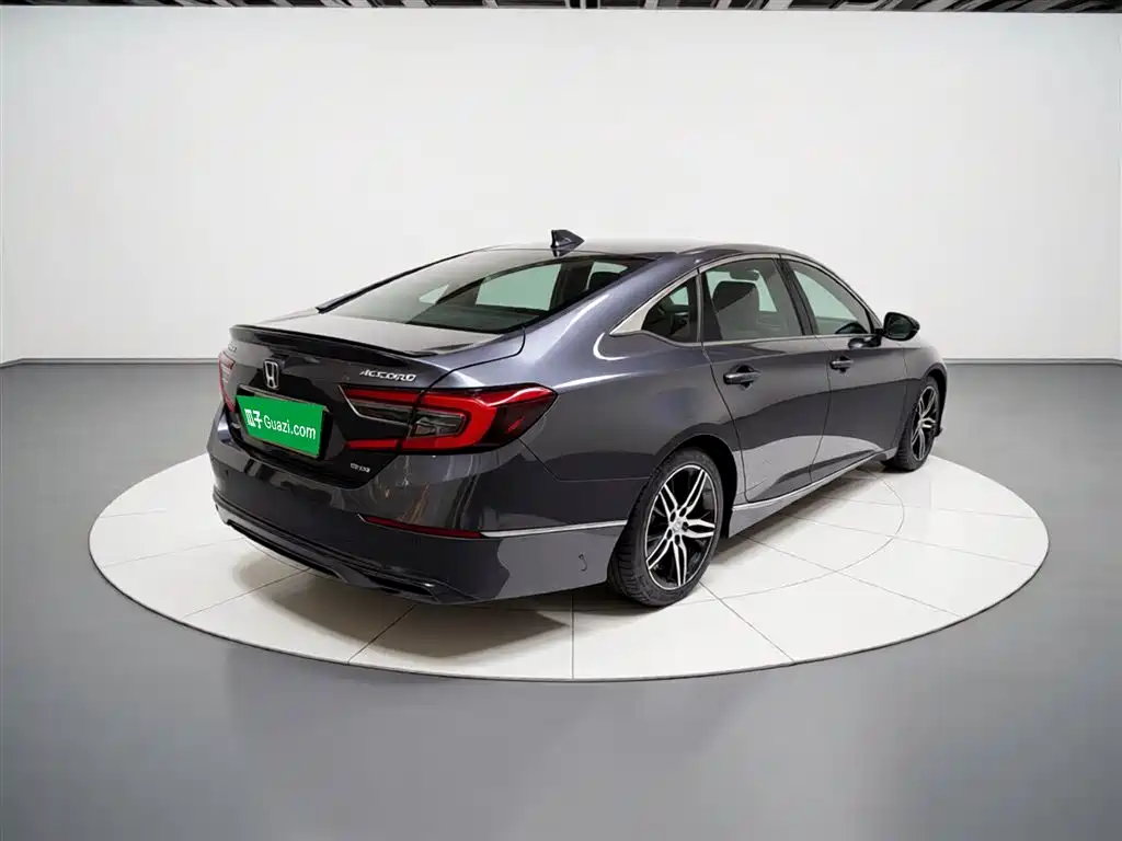 Honda Accord 2022 — фото 7
