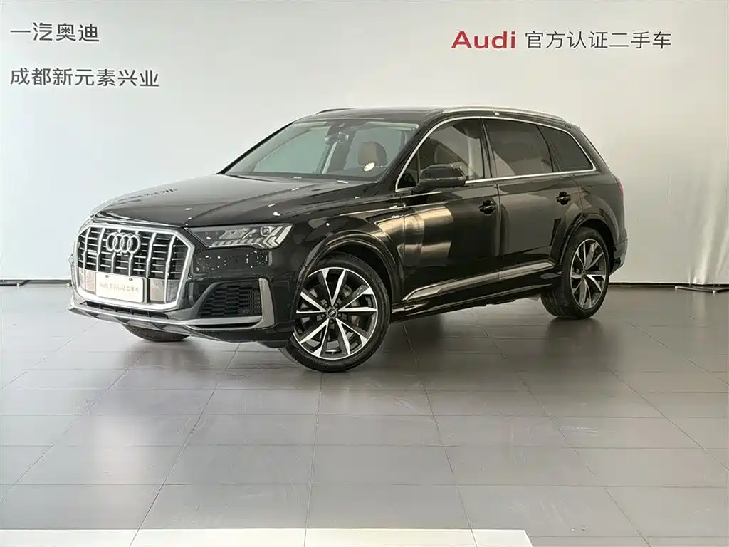 Audi Q7 2023 — фото 1