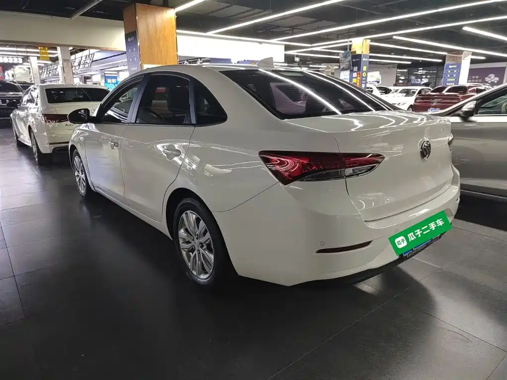 Buick Excelle 2019 — фото 25