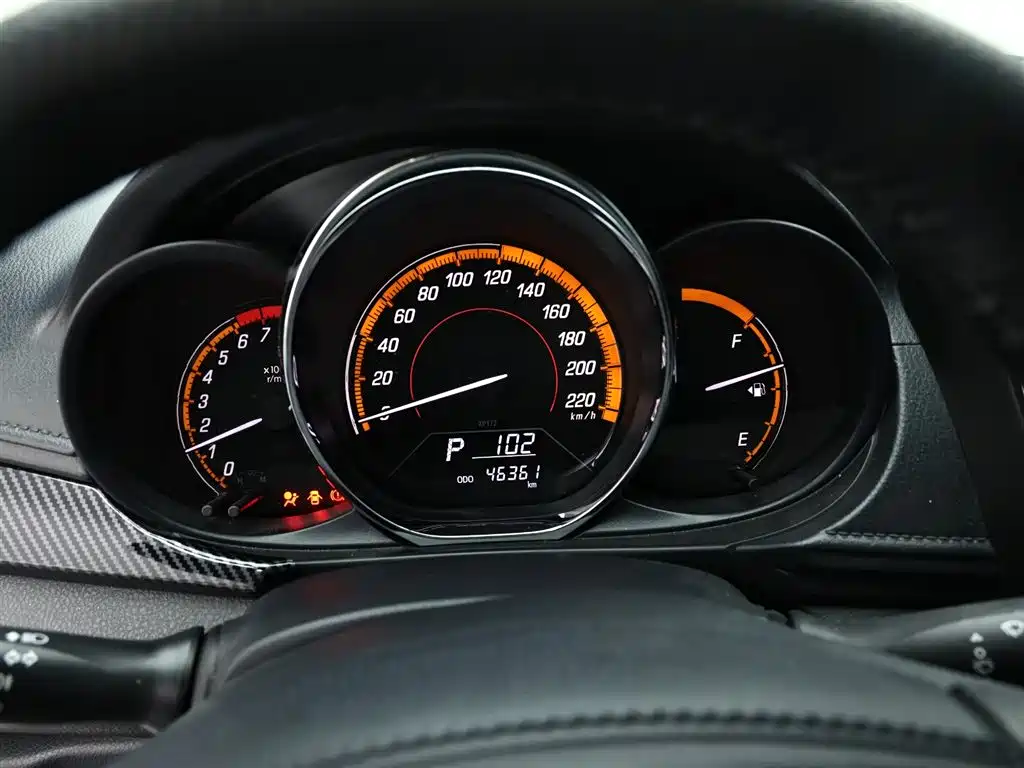 Toyota Yaris L 2023 — фото 11