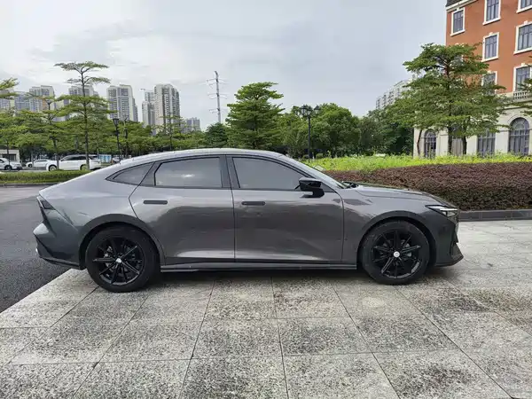 Changan UNI-V 2022