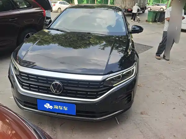 Volkswagen Passat 2022