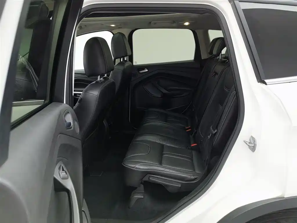 Ford Kuga 2014 — фото 15