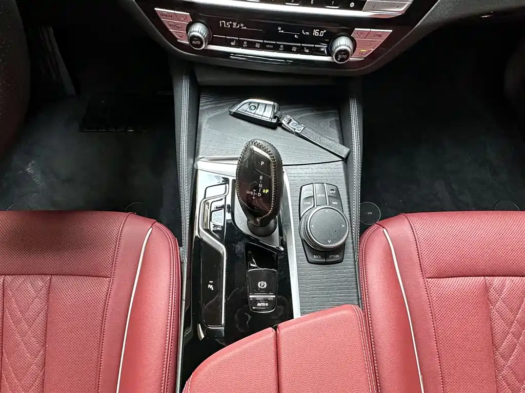 BMW 5 Series 2023 — фото 15