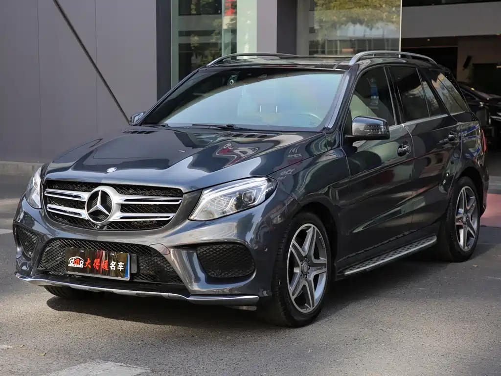 Mercedes-Benz GLE 2017 — фото 1
