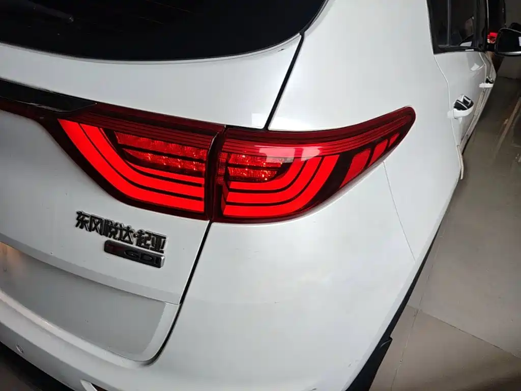 Kia KX5 2016 — фото 8
