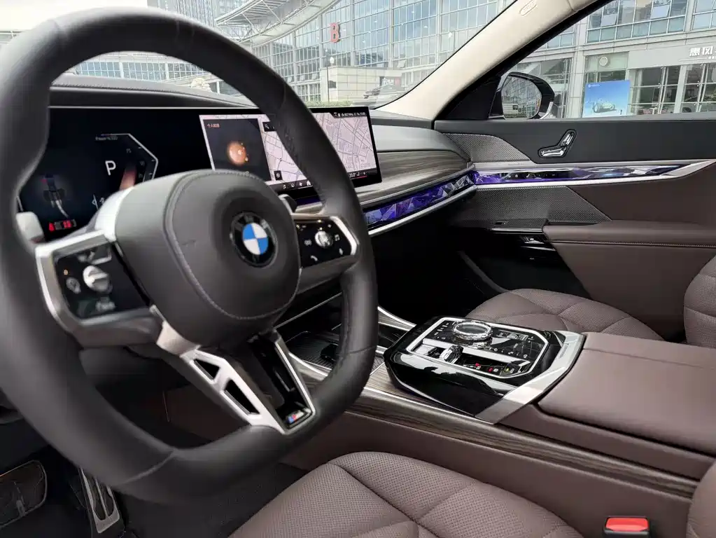 BMW 7 Series 2025 — фото 14