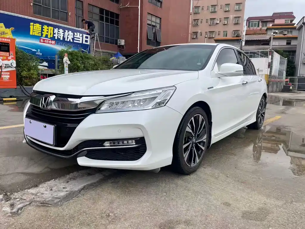 Honda Accord 2018 — фото 1