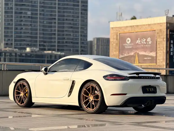 Porsche 718 2021