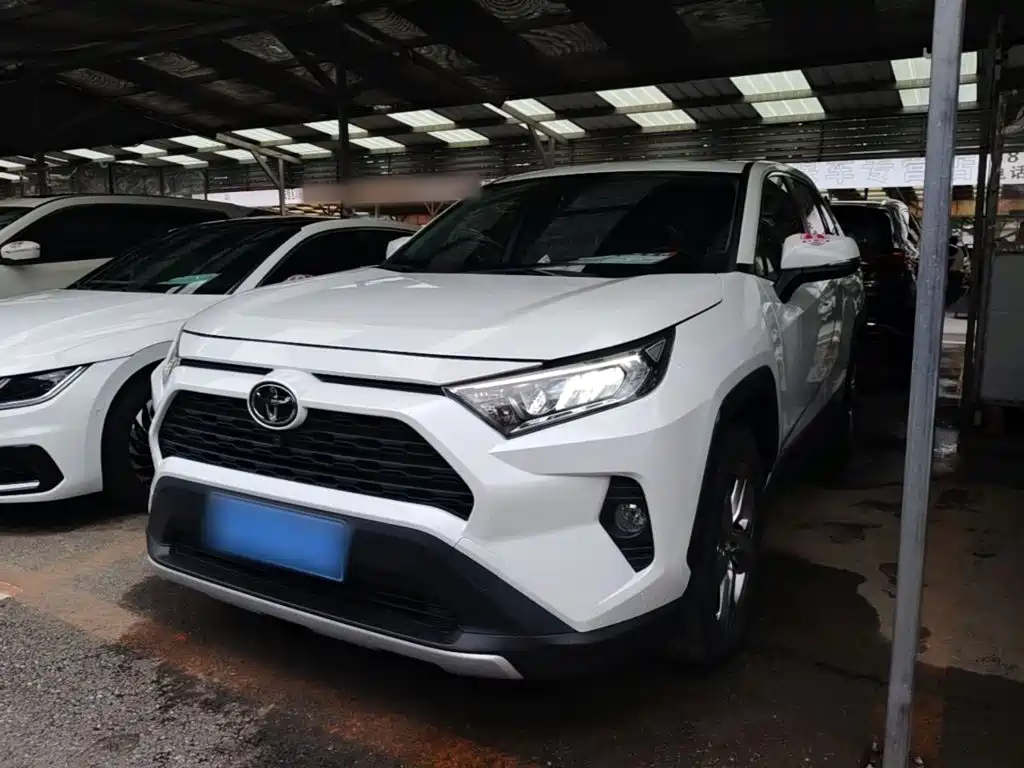 Toyota RAV4 2021