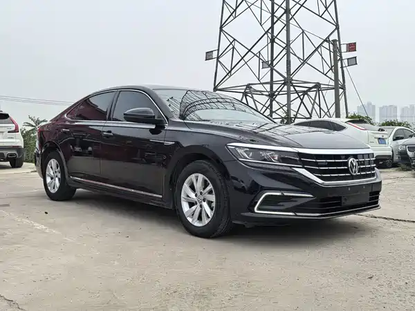 Volkswagen Passat Plug-In Hybrid 2020