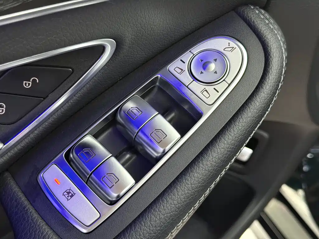 Mercedes-Benz C-Class 2021 — фото 12