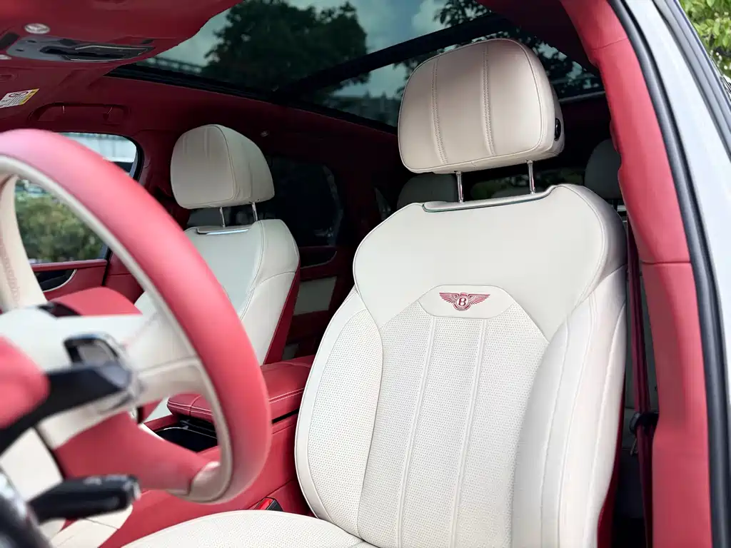 Bentley Bentayga 2022 — фото 10