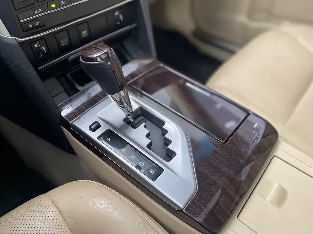 Toyota Camry 2016 — фото 14