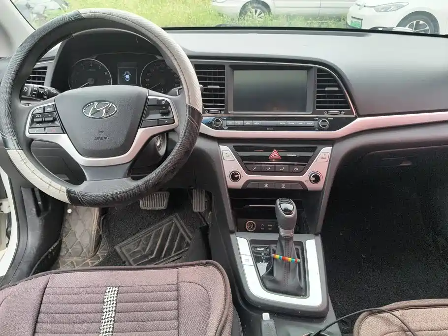 Hyundai Celesta 2017 — фото 12