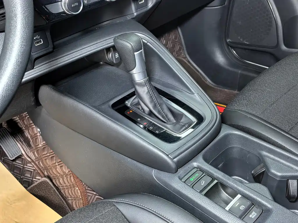 Honda Vezel 2023 — фото 20