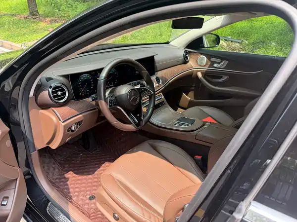 Mercedes-Benz E-Class 2023
