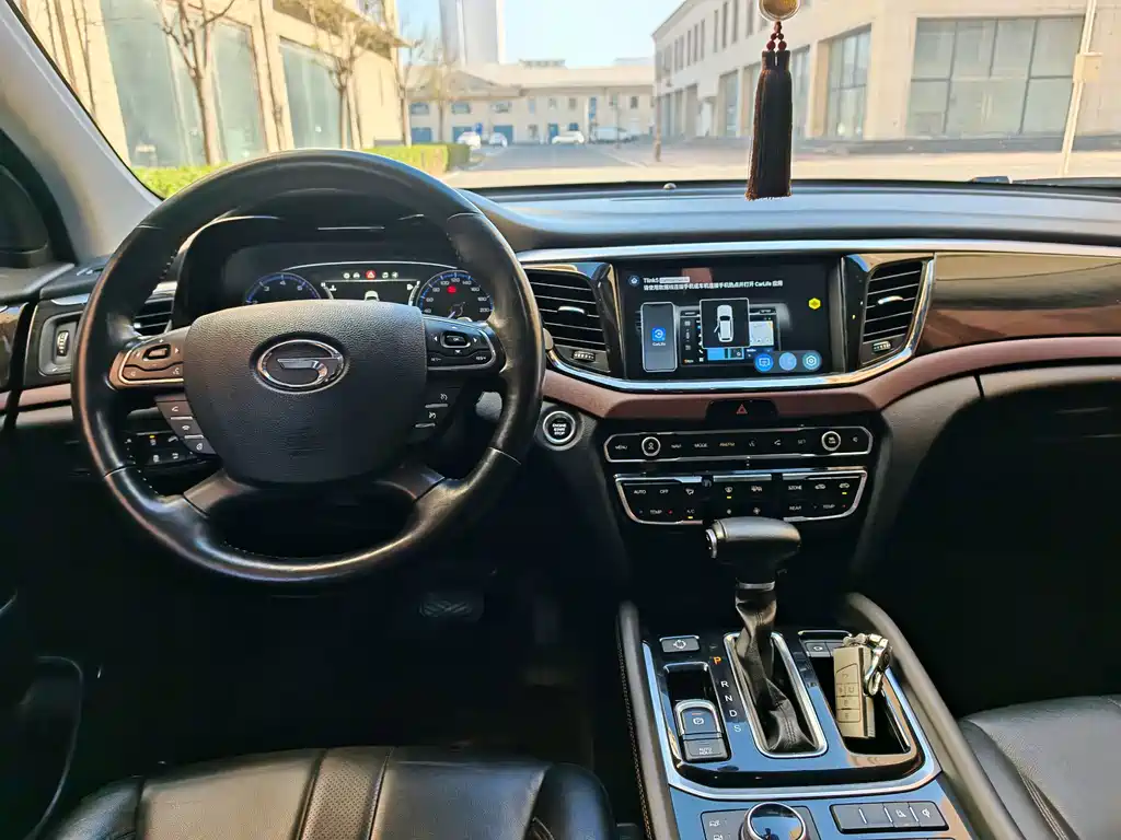 GAC Trumpchi GS8 2019 — фото 6