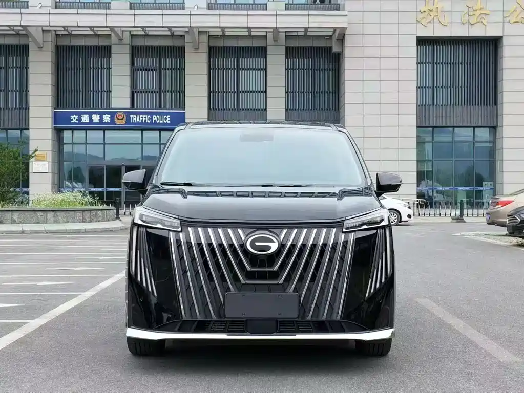 GAC Motor Trumpchi M8 2025 — фото 2