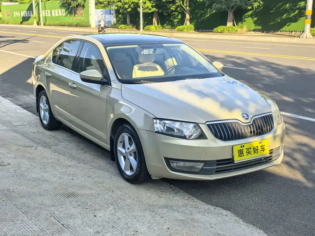 Skoda Octavia 2015 — фото 3