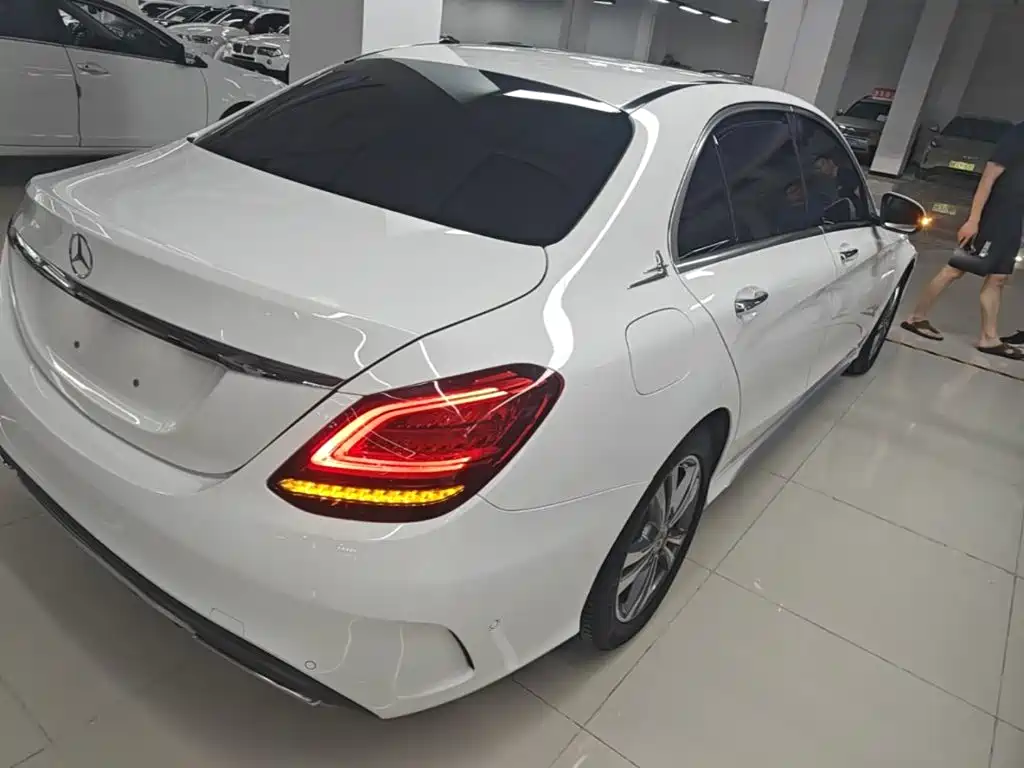 Mercedes-Benz C-Class 2019