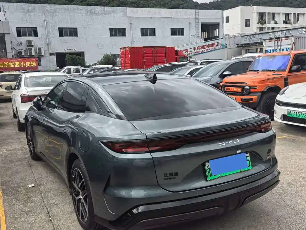 BYD Han L 2025