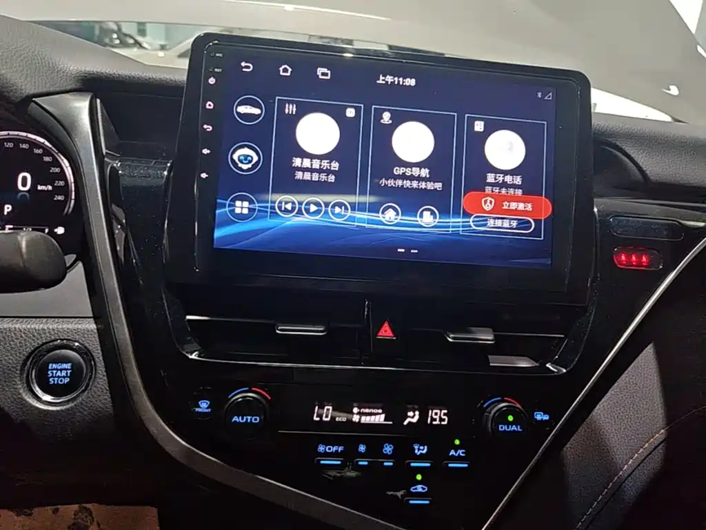 Toyota Camry 2022 — фото 13