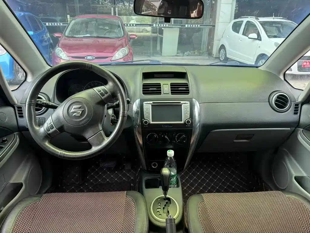 Suzuki SX4 2012
