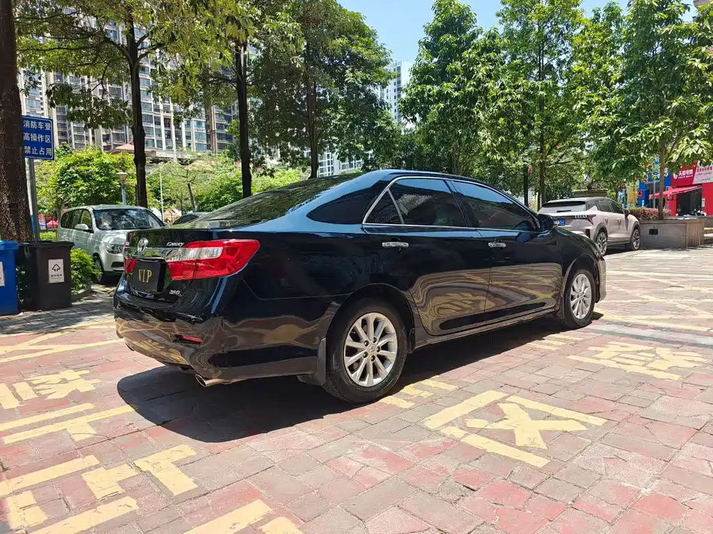 Toyota Camry 2012