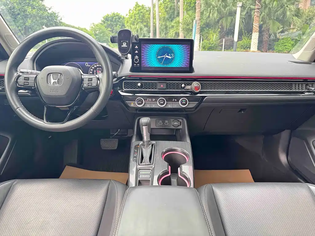 Honda Civic 2023 — фото 10