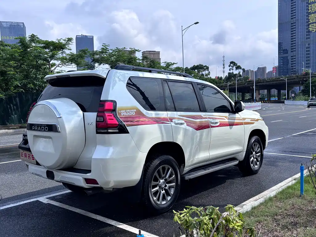 Toyota Prado 2018 — фото 16