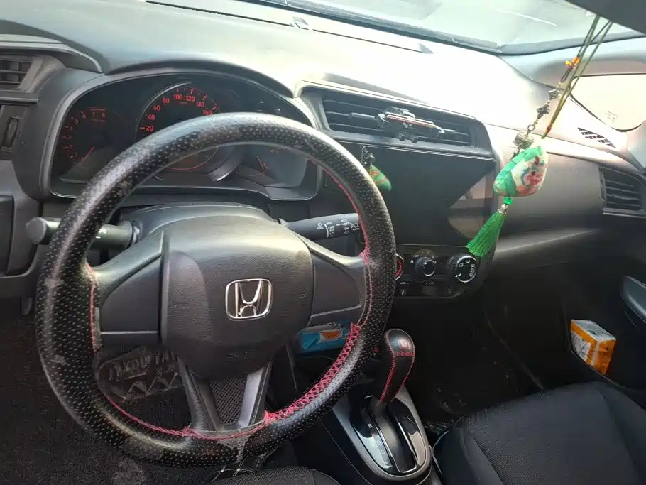 Honda Fit 2018 — фото 12