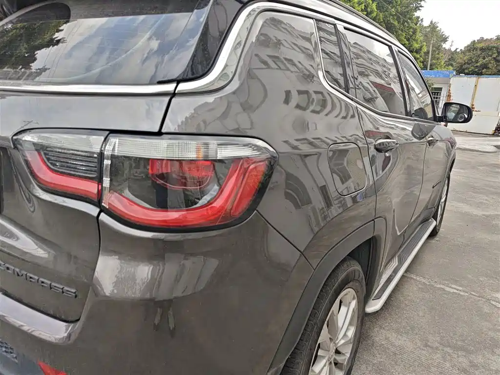 Jeep Compass 2021 — фото 24