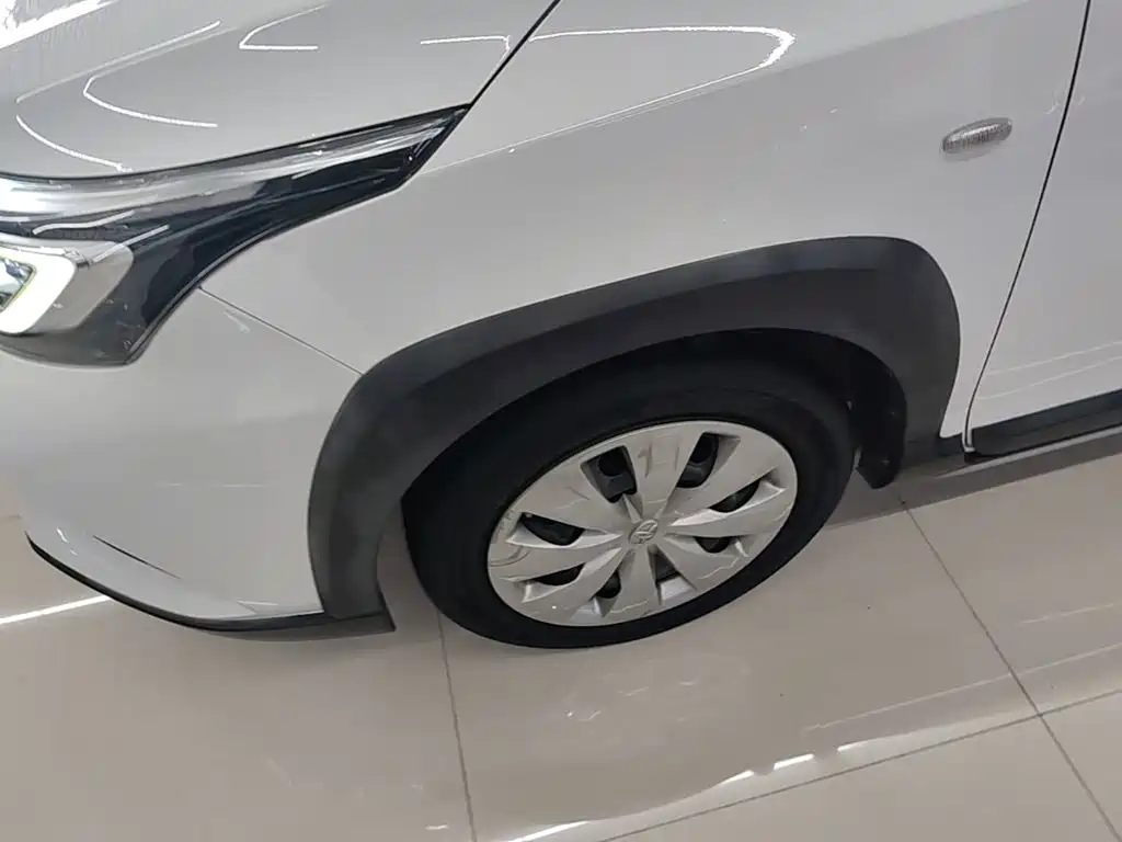 Toyota Yaris L 2019 — фото 23