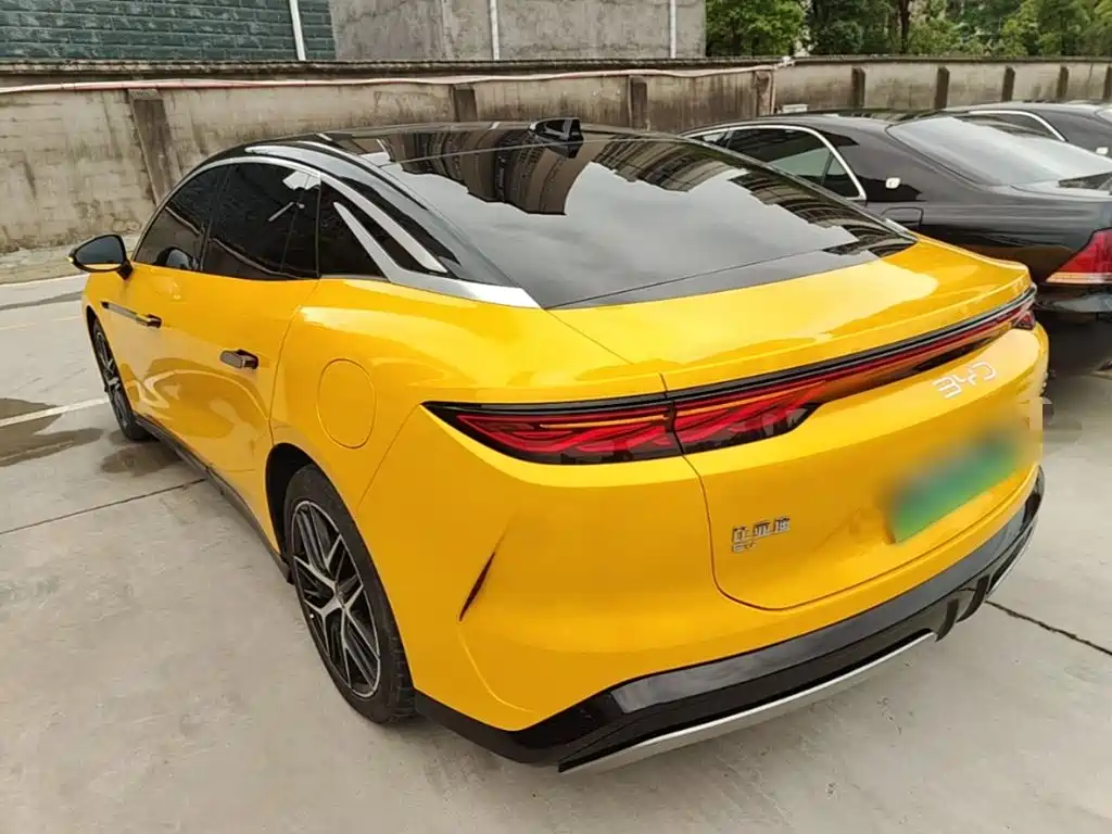 BYD Han L 2025