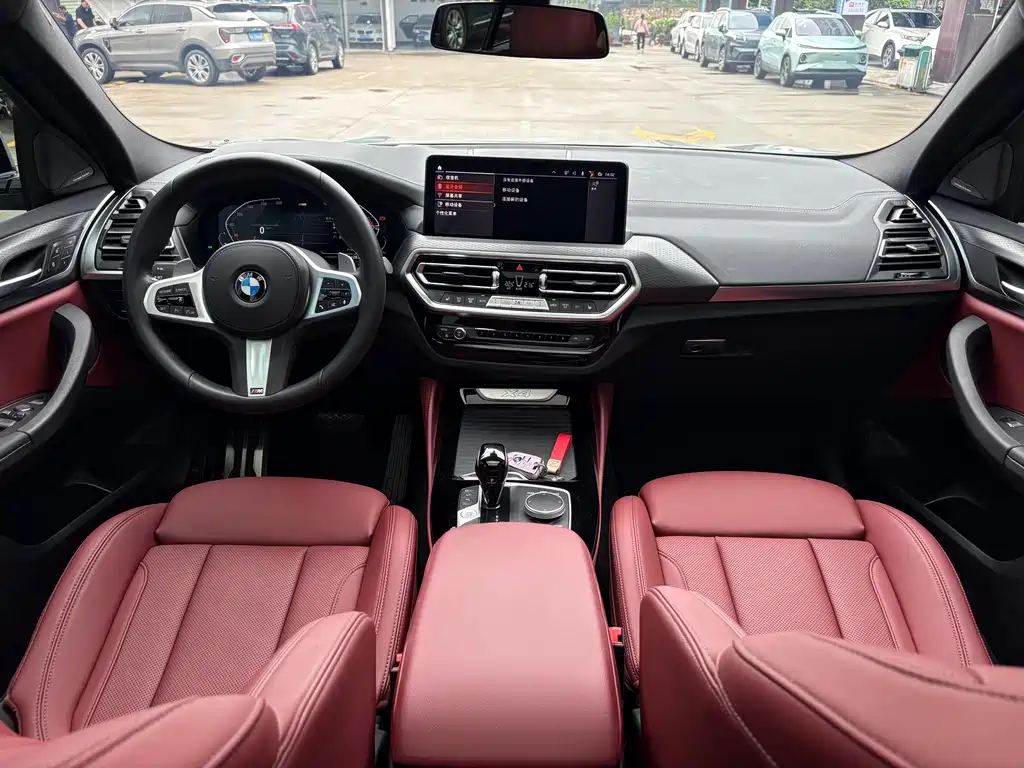 BMW X4 2022 — фото 9