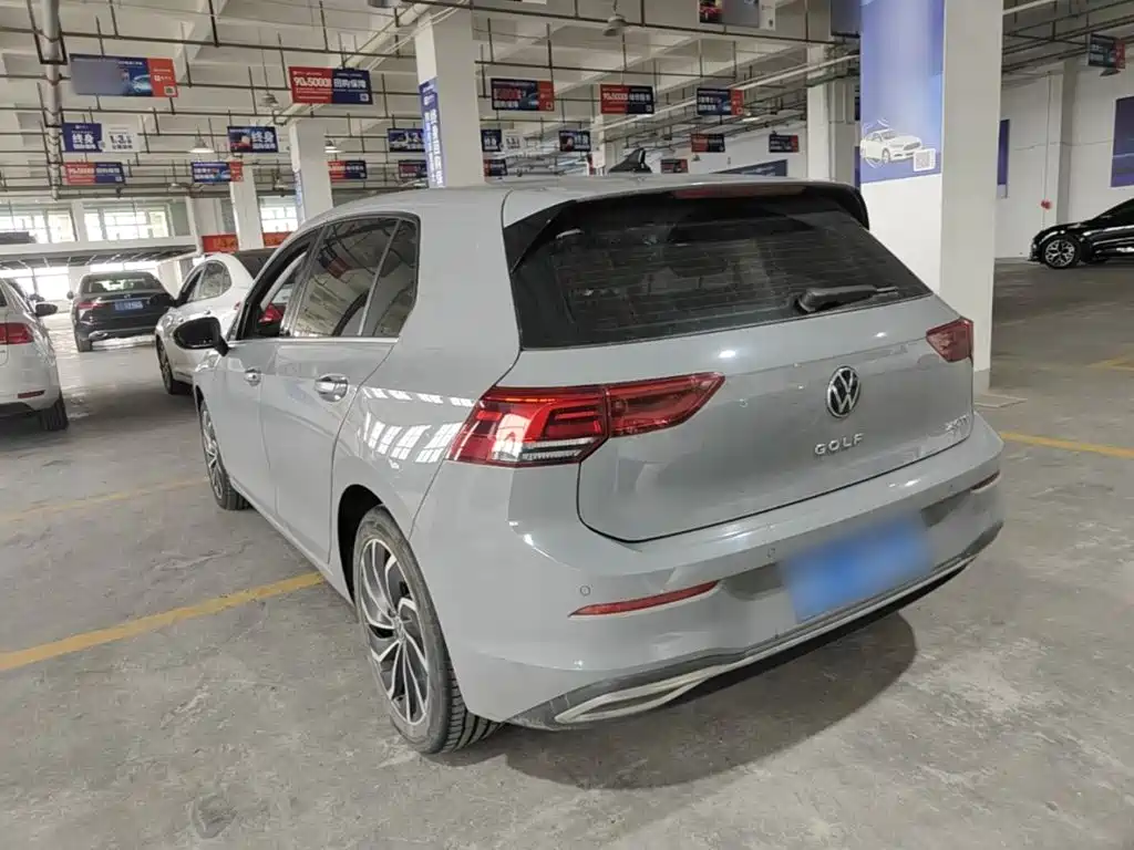 Volkswagen Golf 2023