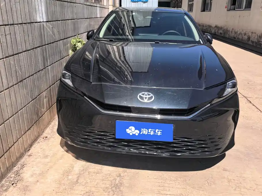 Toyota Camry 2024