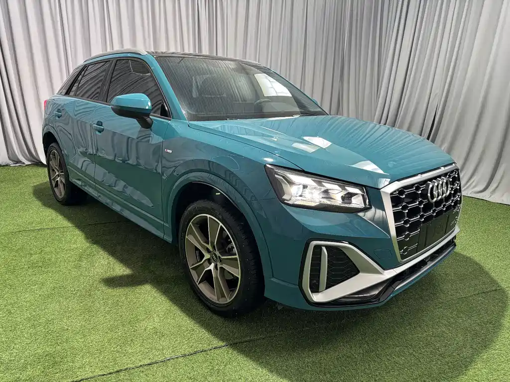 Audi Q2L 2022