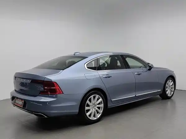 Volvo S90 2019