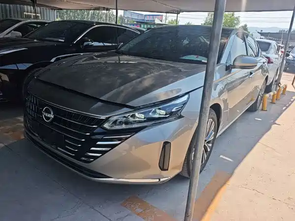 Nissan Teana 2022